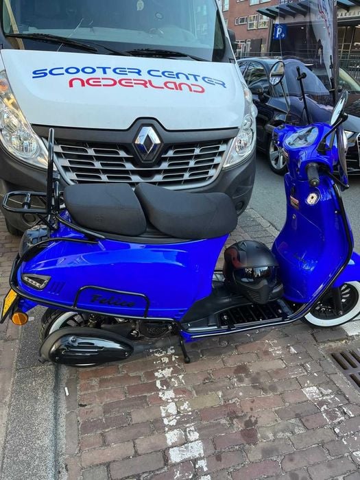 Scooter BTC Felice Luxury - Albastru | 2023 | Stare Excelentă