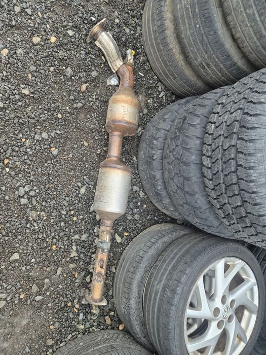 Toba intermediara cu catalizator Toyota Hilux 2.8 2020-2024