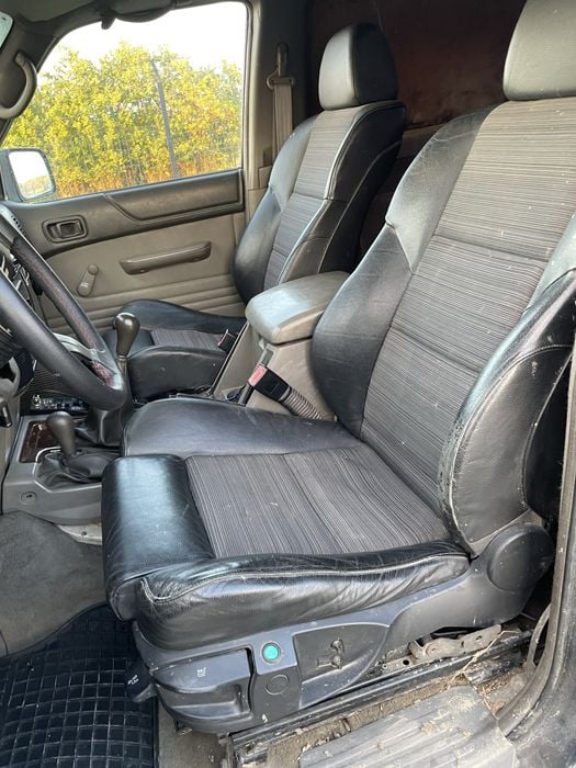 Scaune cu incalzire de bmw in patrol cu suporti