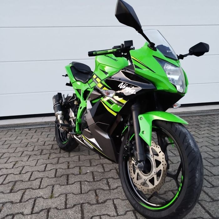 KAWASAKI NINJA 125 2020 (nu yamaha / honda / yzf/mt / aprilia)