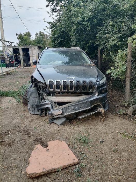Jeep Cherokee avariat