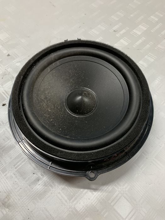 Boxa stanga fata Land Rover Discovery - Motorina 2015