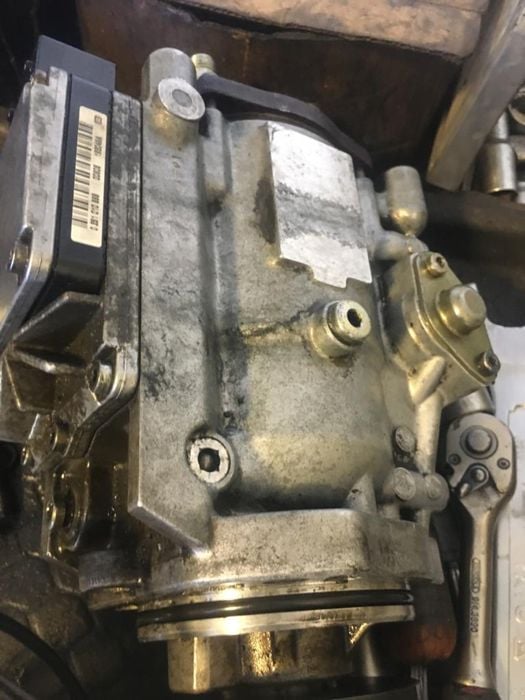 Pompa injectie nissan d22 navara np300 2.5 ddti