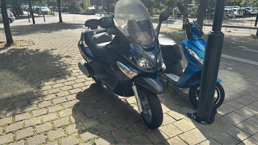 Vand scuter Piaggio x-evo 125