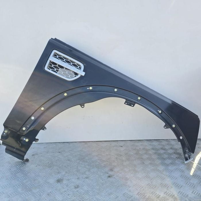 Aripa fata dreapta Land Rover Discovery 3