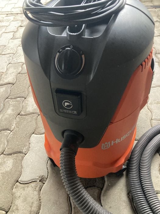 Aspirator profesional Husqvarna