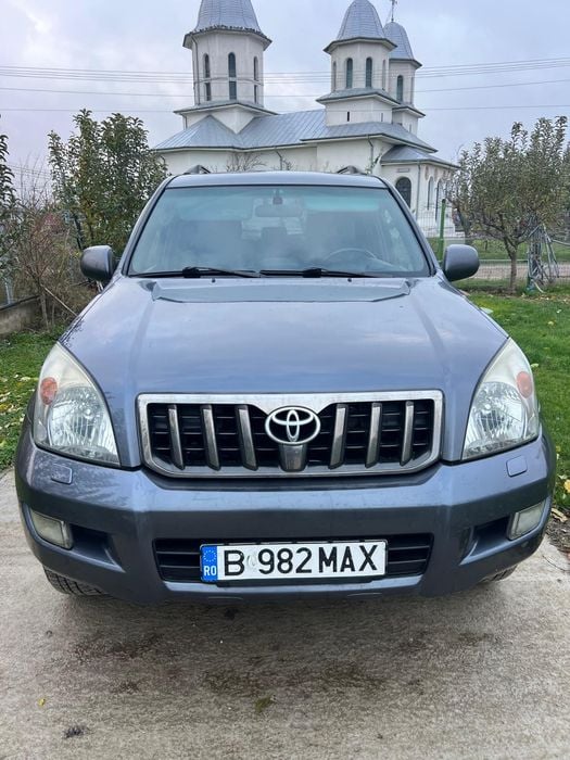 Toyota Land Cruiser J120 2008, 7 locuri