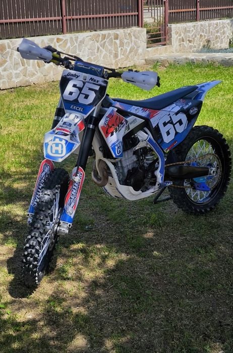 Vând Husqvarna FC450