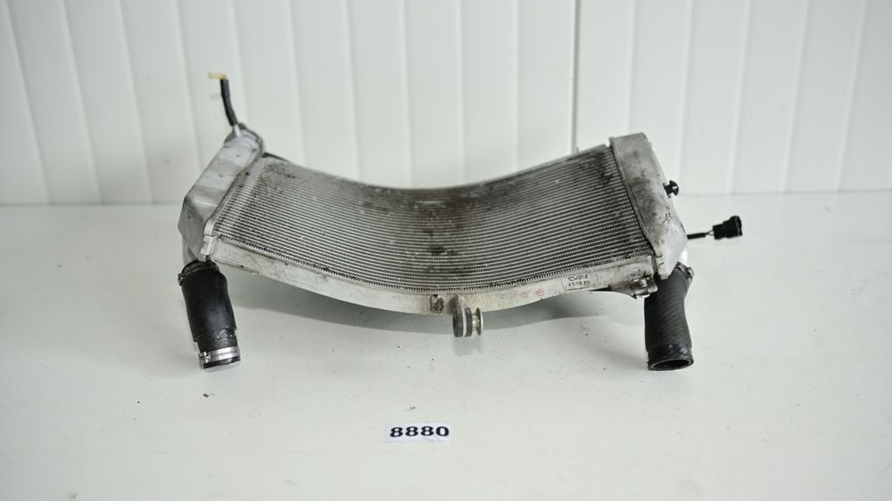 Yamaha YZF R1M R1 2015 2019 Radiator apa cu ventilator stanga