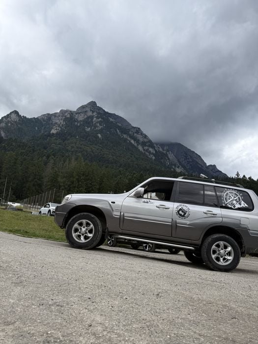 Vand Hyundai  Terracan  acte la zi , fiscal pe loc .
