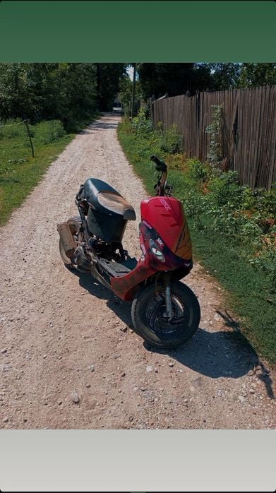 Vând sau schimb scuter