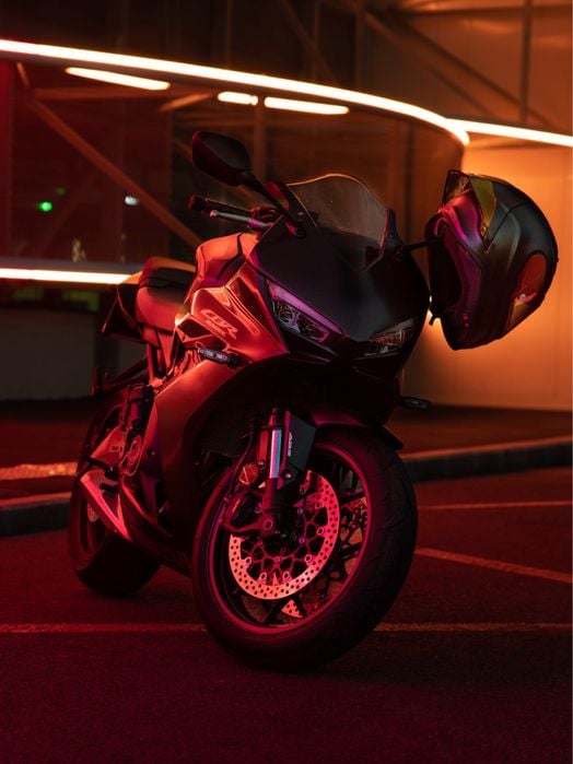 Honda CBR650R 2024 E-Clutch