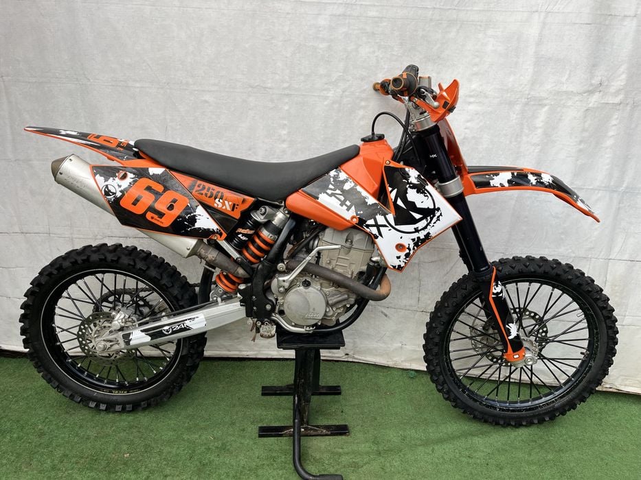 Ktm 250 SX-F . Vanzari si in rate! Cross