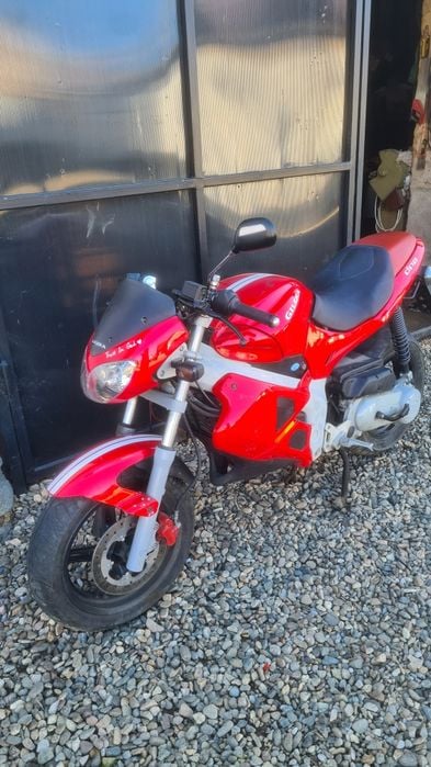 Gilera Dna 80 cc vând /schimb animale