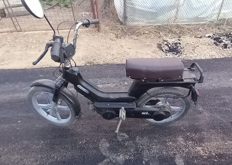 Vând Piaggio si 49cc