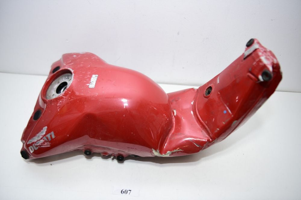 Rezervor de combustibil gaz Ducati Panigale V4 2018 2019 2020 DAMAGED