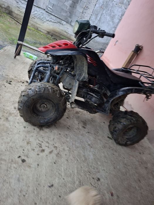 Vând ateveu de 250 cc