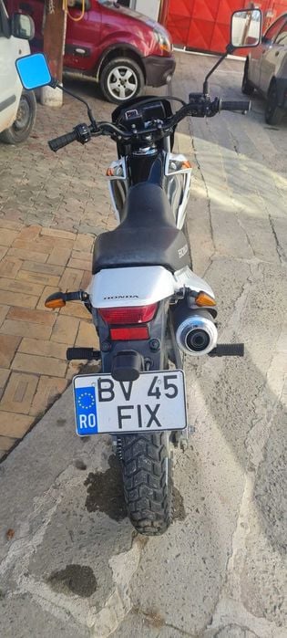 Motocileta Enduro Honda XR 125