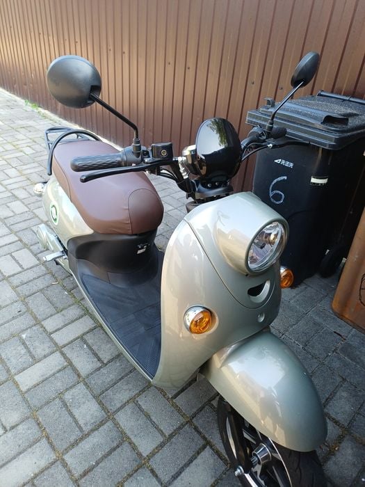 Vand scuter electric, fara permis, delimitat, 450 km