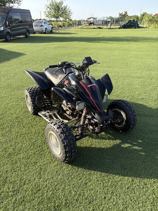 Yamaha Raptor 660