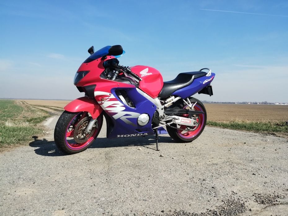 Honda CBR 600 F4