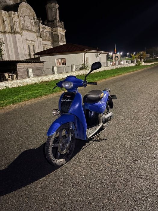 Vand aprilia scarabeo