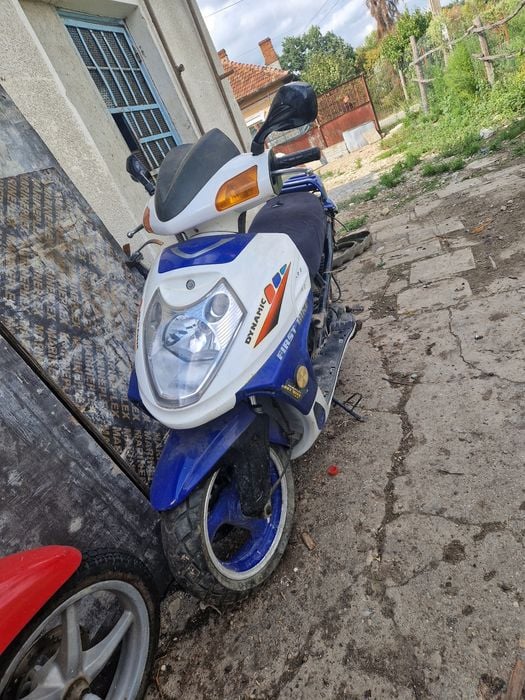 Vând scuter first bike dynamic 125