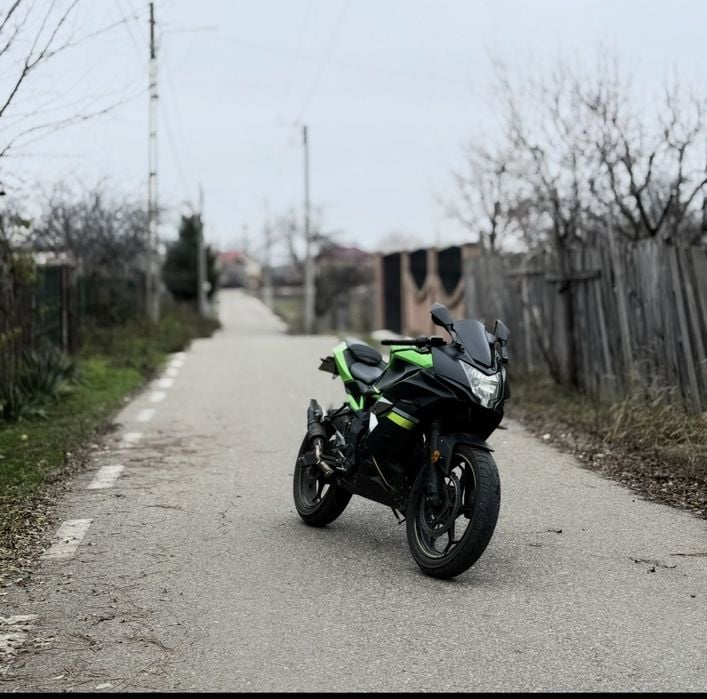 Vând Kawasaki Ninja 125 2020 ABS