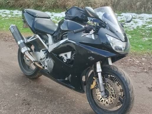 Dezmembrez Honda CBR 929 900RR SC44