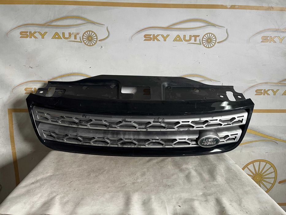 Grila radiator Land Rover Discovery dupa 2017 cod HY32-8200