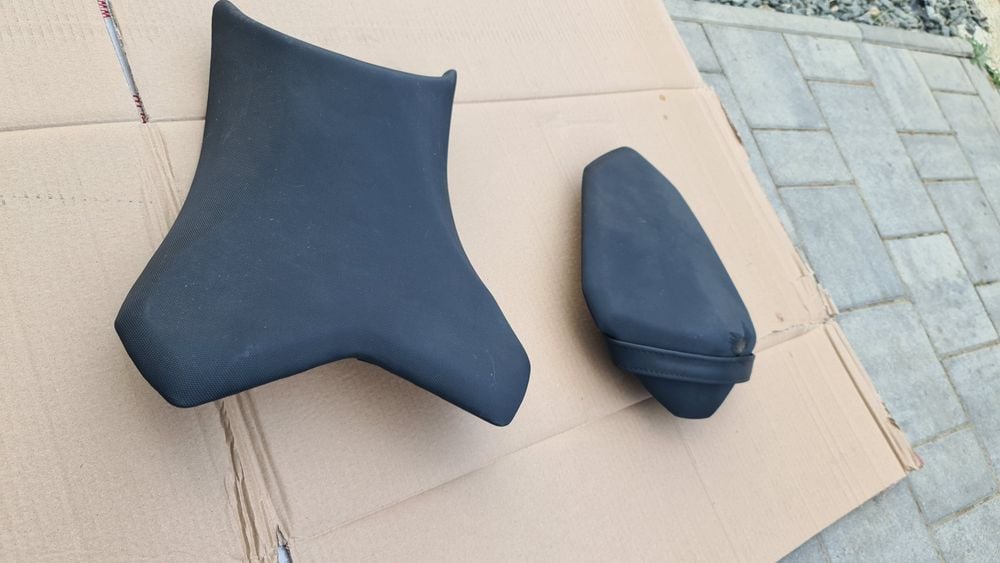 Sa pilot + pasager Kawasaki Z800 originală, nouă.