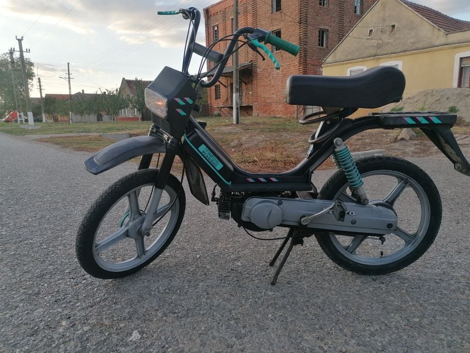 Vând sau schimb cu scuter electric sau iPhone