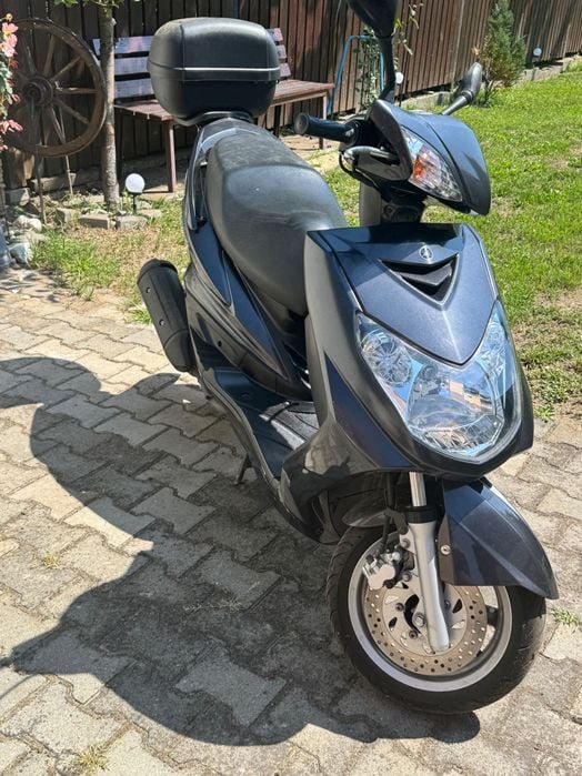 Yamaha 125 cat b