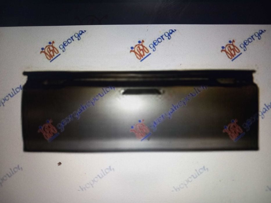 Oblon usa spate hayon lada bena aripa bara toyota hilux  2005 2015