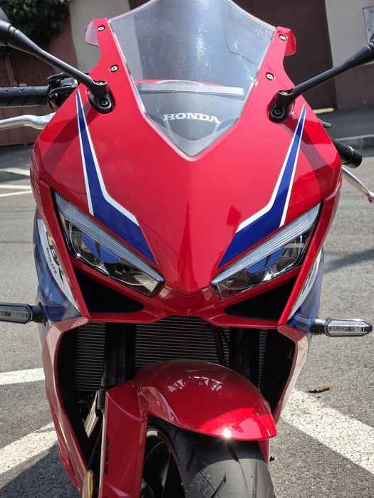 Honda cbr650r  2025 garantie