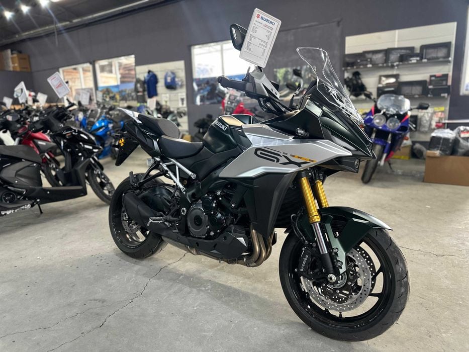 Suzuki GSX-S 1000GX M4 2024 - PROMO - Suzuki Constanta by EST BIKE