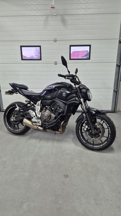 Yamaha mt07 ABS black