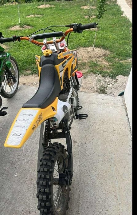 Vând cross kxd db 607