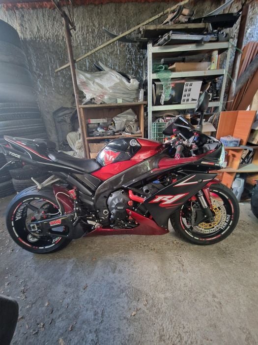Se vinde Yamaha r1 pentru pretentiosi