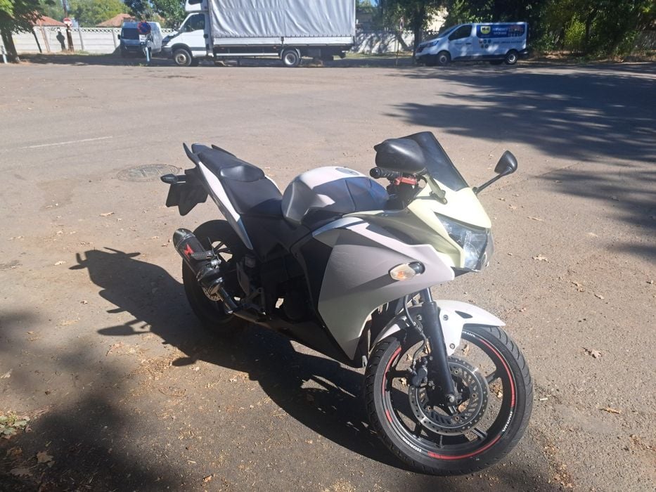 A1 Honda Cbr 125  20111