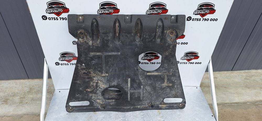 scut motor plastic jeep grand cherokee 3 (2005-2010) 3.0 motorina 2008