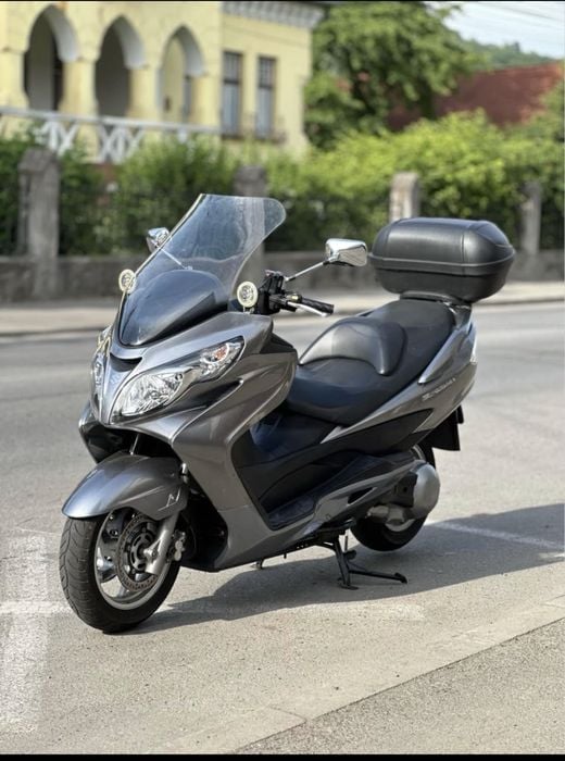 Suzuki burgman 400an