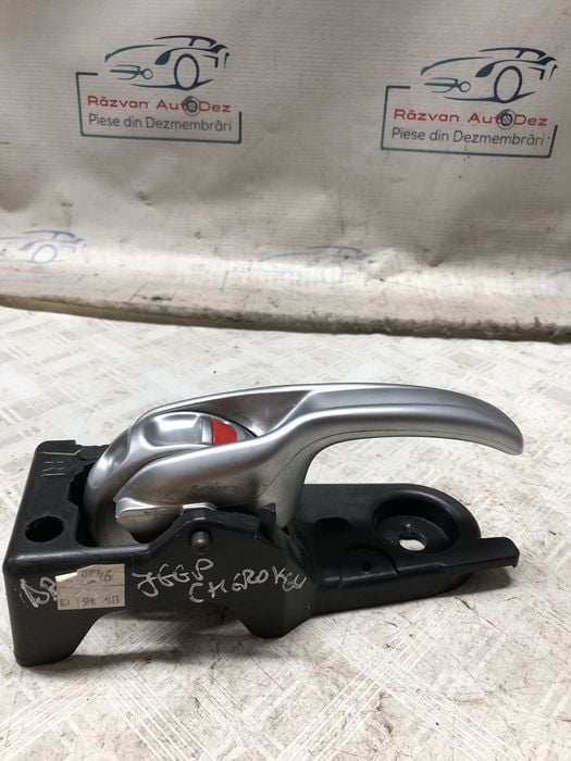 Maner interior dreapta spate Jeep Cherokee 2.2 Motorina 2016