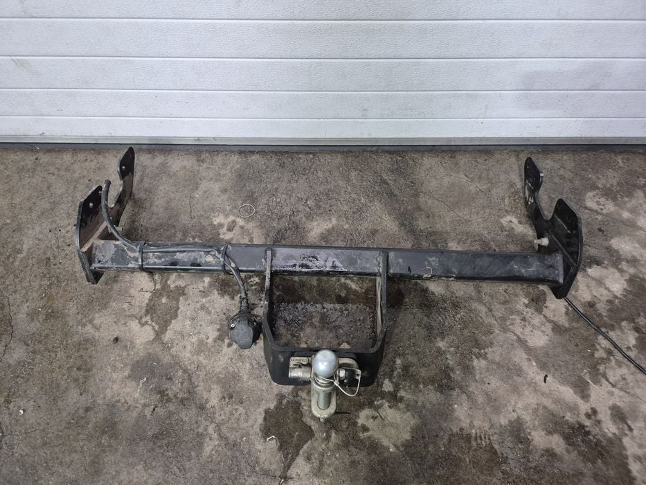 Carlig Toyota Hilux 2016-2025