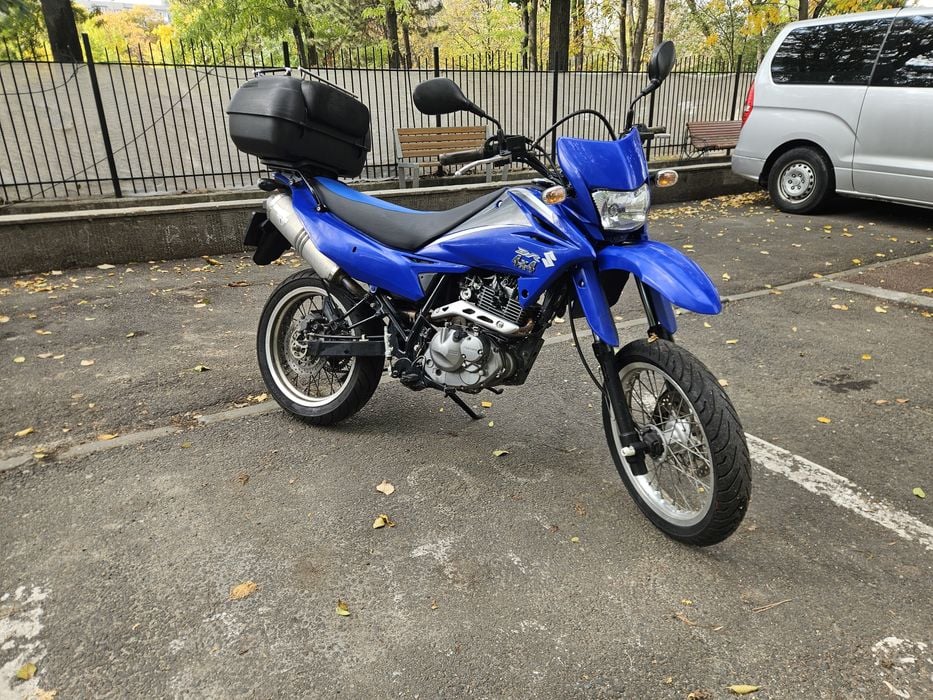 Suzuki DR 125 SM