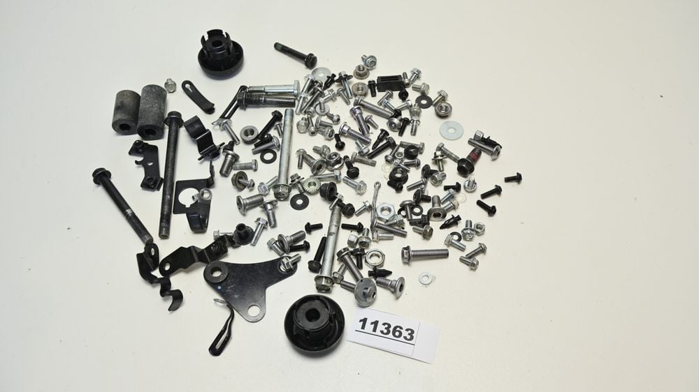 Diverse set cleme Suruburi Si Prinderi Kawasaki Z650 2017 - 2019