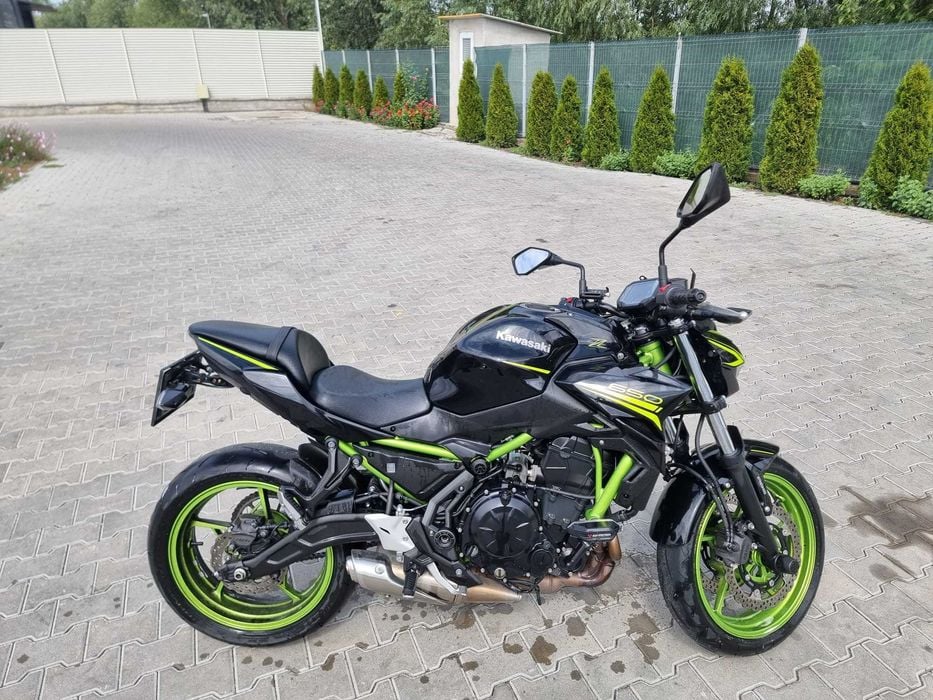 Motocicleta Kawasaki Z650 A2