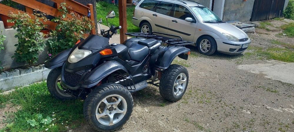 Vând atv GSMOOON