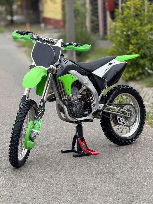 Vând Kawasaki KXF 450 2010 impecabil/1999€neg!