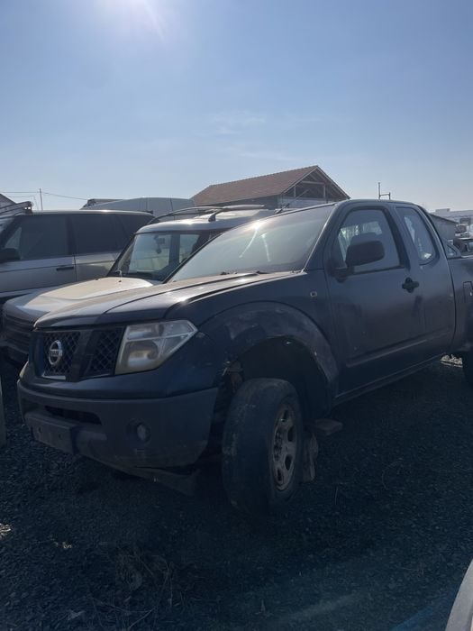 Dezmembrez Nissan Navara 2.5 turbo 2009